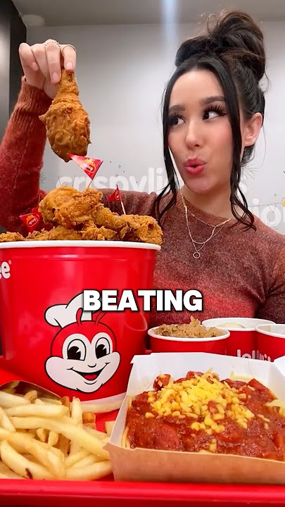 Why Jollibee is BEATING KFC! 🍗