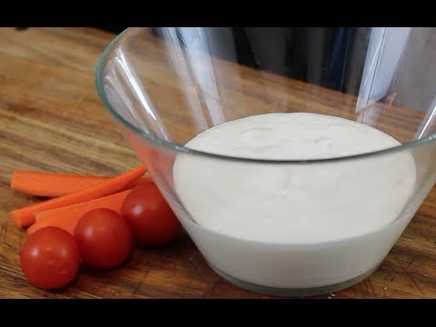 How to Make a Blue Cheese Dip