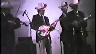 Foggy Mountain Breakdown - Bill Monroe & The Blue Grass Boys LIVE at Bean Blossom 1981
