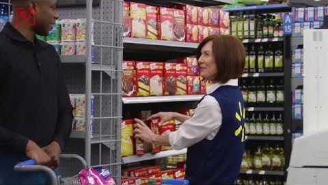 Walmart Uses Robots to Take Inventory