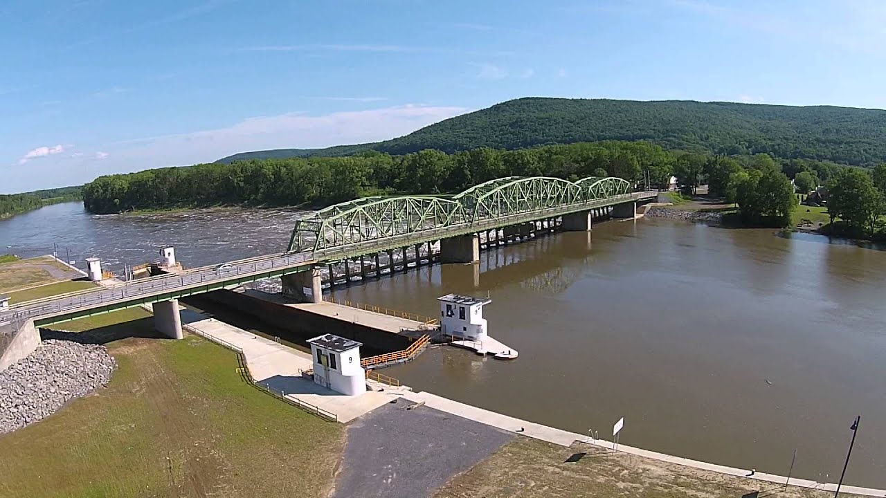 Rotterdam Junction NY Canal Lock 9 from my DJI Phantom 2 Drone YouTube