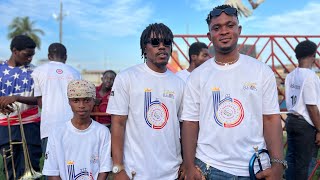Wonderful Heating Yankees Masqueraders Signal Float With Barons Band