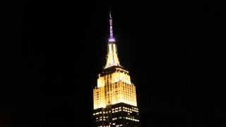 Empire State Building Holiday Light Show 2014 – Night 4