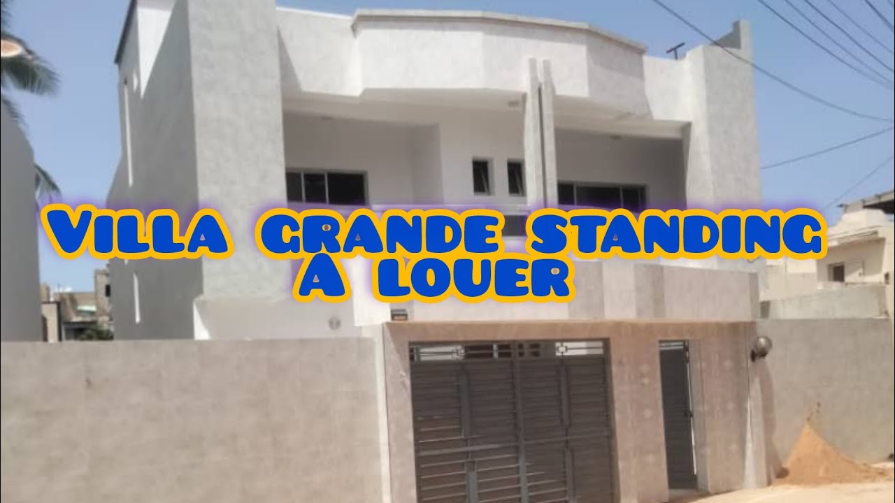 A LOUER Villa R+1 grand standing yoff ocean RDC 1 garage 1 grand salon communiquant avec grande