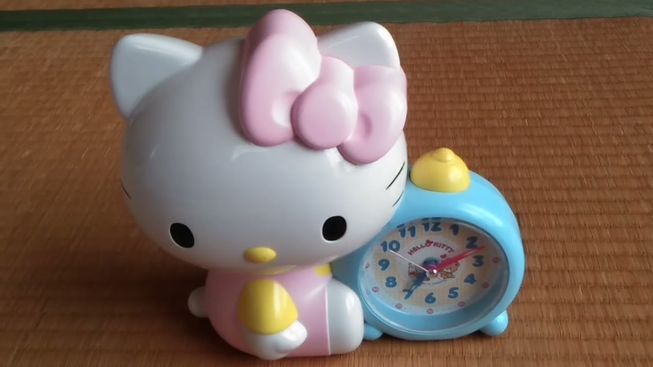 目覚まし時計 ハローキティ Hello Kitty 置き時計 おしゃべり目覚まし