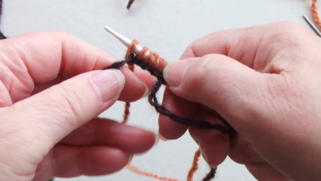 Knitting - cast on with 2 colours