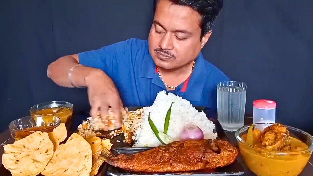 Rui Macher Jhal🐟, Rui Mach Kumror Torkari🐟, Kumro Bhaja😋, Mix Dal, Papad🤤 Big Bites Eating Food Vlog