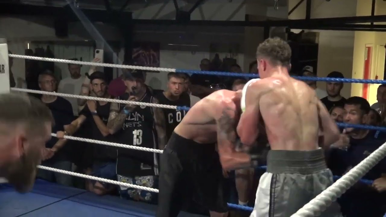 South Moreton Boxing Club Bout 12 Pacey Humphreys Vs Josh Standley