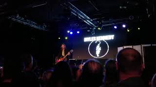 Download Lagu Eden (The Mayfield Four) - Myles Kennedy Live at the Highline Ballroom MP3