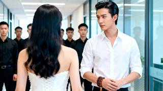 An intern stands in as a model, her wedding dress look stuns the CEO and he falls in love at once.