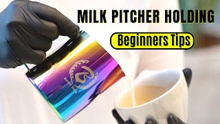 Latte art Tutorial : Best way to hold milk jug / milk pitcher to make perfect latte art