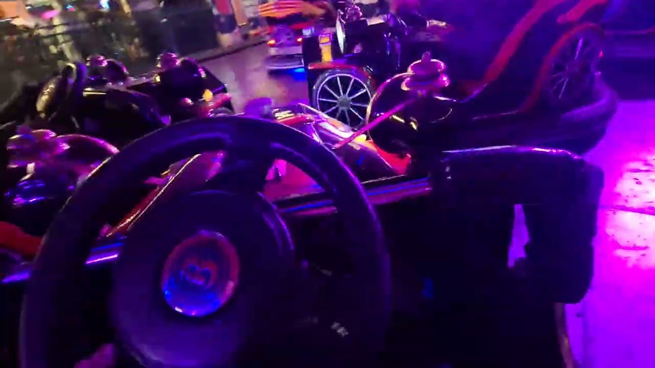 Автоскутер (Джозеф Мэннинг) Bertazzon Dodgems Onride @ Hyde Park Winter Wonderland 2025 (ночью)