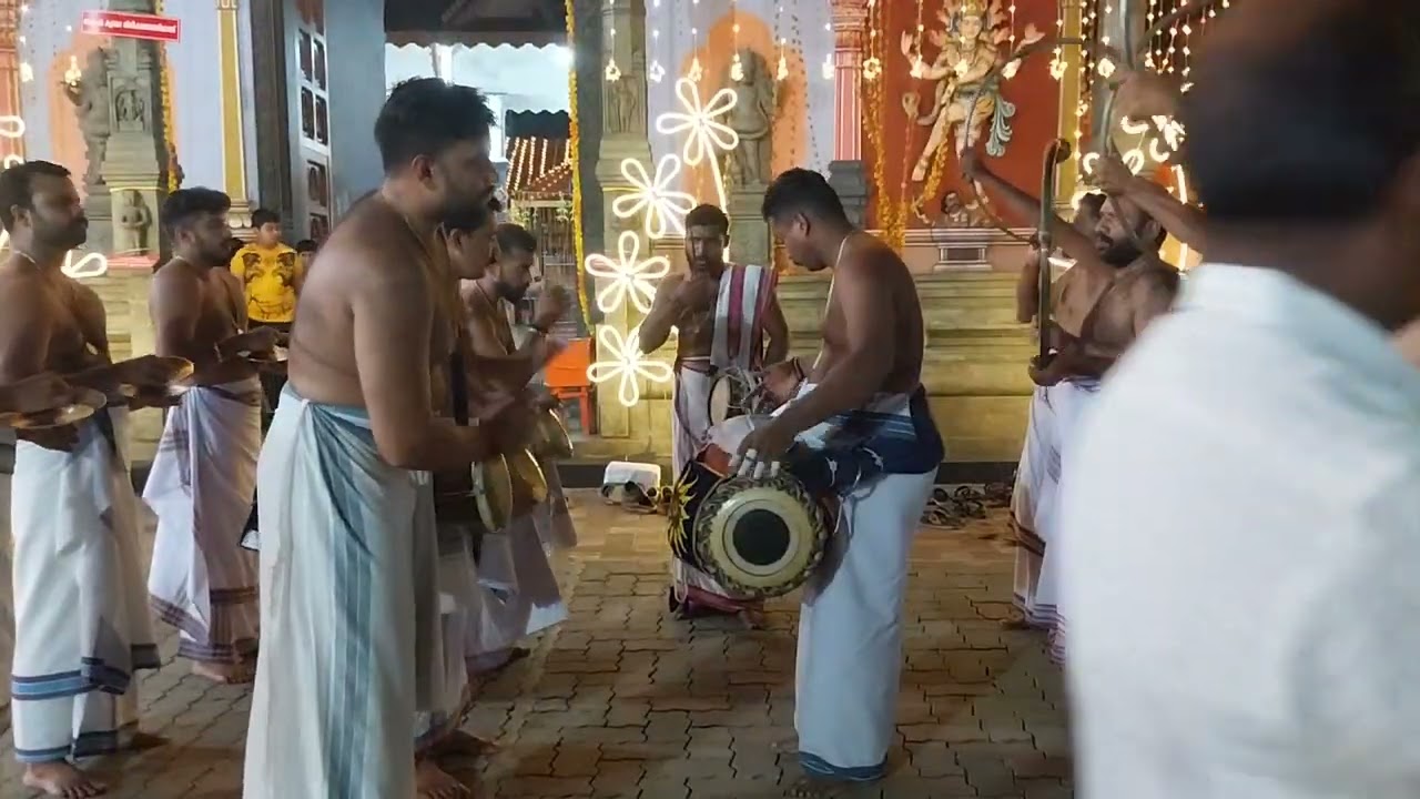 മേളം........