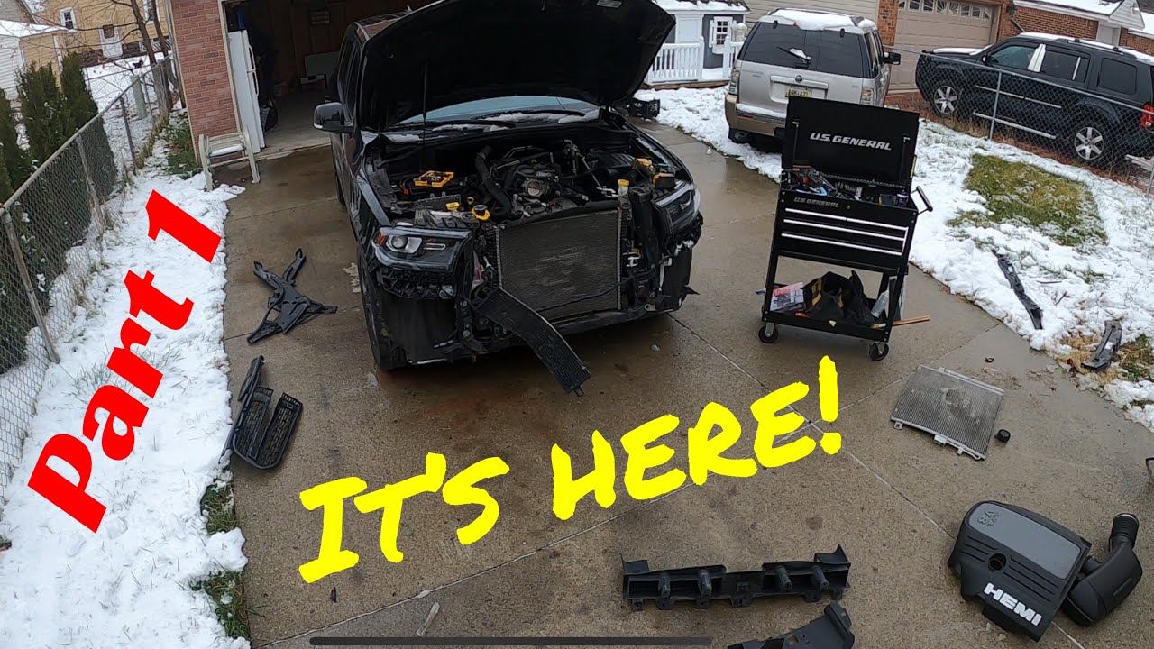 Rebuilding wrecked 2016 dodge Durango R/T (part 1) - YouTube