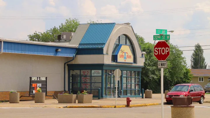 Battleford business owner fights to keep public liquor store open