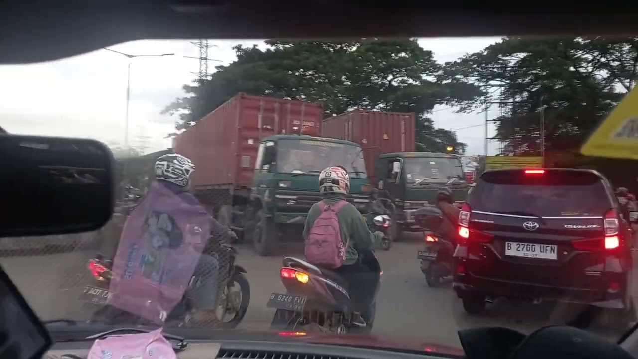 Daahcam jln pulang pake drama putar balik ada truk ke jeblos