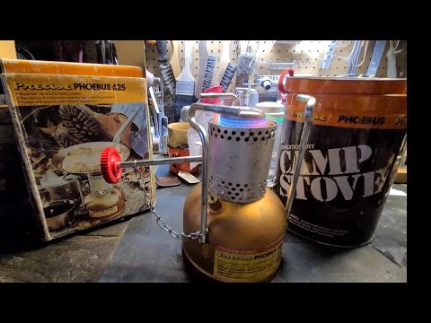 Phoebus 625 Stove First Light - YouTube
