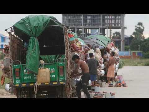 រដ្ឋាភិបាលឧបត្ថម្ភប្រាក់ដល់គ្រួសារក្រីក្រដែលរងសម្ពាធដោយសារការឡើងថ្លៃប្រេង និងឧស្ម័ន • RFI