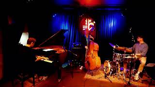 Herbstfarben - Jakob Tiedge Trio