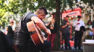 Edinburgh Fringe Festival | Incredible Busker (Matthew Lennox)