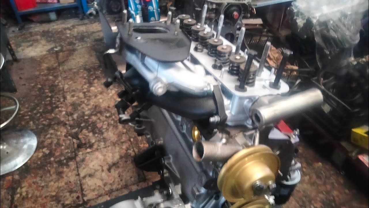 2 video restauración motor Seat 124 de Navalmoral de la Mata Cáceres restauración std