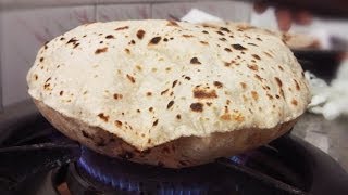 Soft Roti/Fulka/Chapati Recipe With And Without Gas Flame | Puff Roti in a skillet/tawa screenshot 5