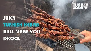 Juicy & Dripping Turkish Kebab is a Must-Have Feast | Turkish Street Food Resimi