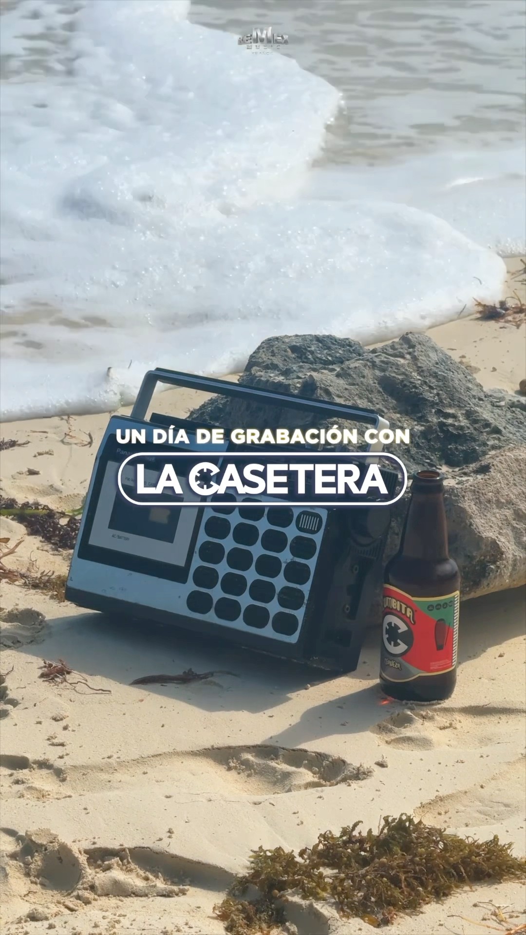 Quien diria que el cubano no sabría de cumbias... #BesitosEnLaPlaya ? de #LaCasetera #cumbia #playa