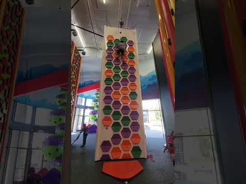 Hapik wall climbing