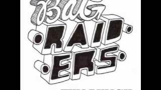 Video thumbnail of "Bag Raiders - Fun Punch.mp4"