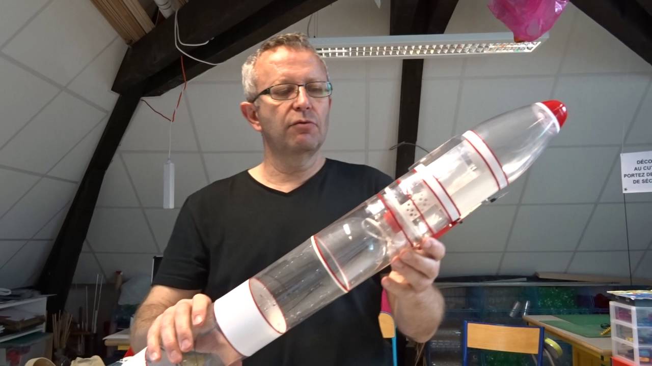 Fusée à eau Astu'Ciel N°3 : Tests tuyères débit réduit - YouTube