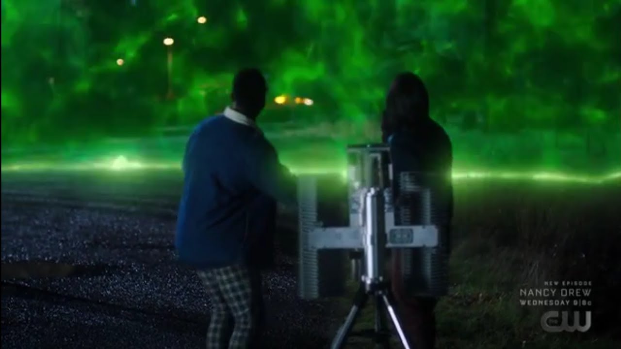 Cisco And Chester Time-Travelled |The Flash 7x06 [HD]