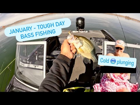 COLD Day and TOUGH bass fishing in January on Sand Hollow in Utah 2026