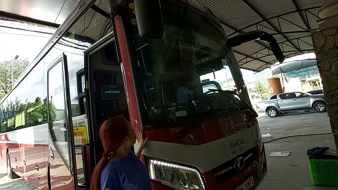 Limousine Bus Form Ho Chi Minh city To Da Lat with free Wi-Fi .(1