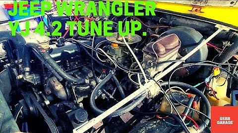Timing And Carburetor Adjustments On A 1988 Jeep Wrangler YJ 4.2L.