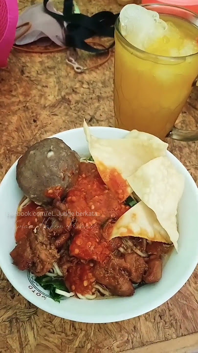 story wa mak Lampir makan bakso atau mie ayam di musim dingin