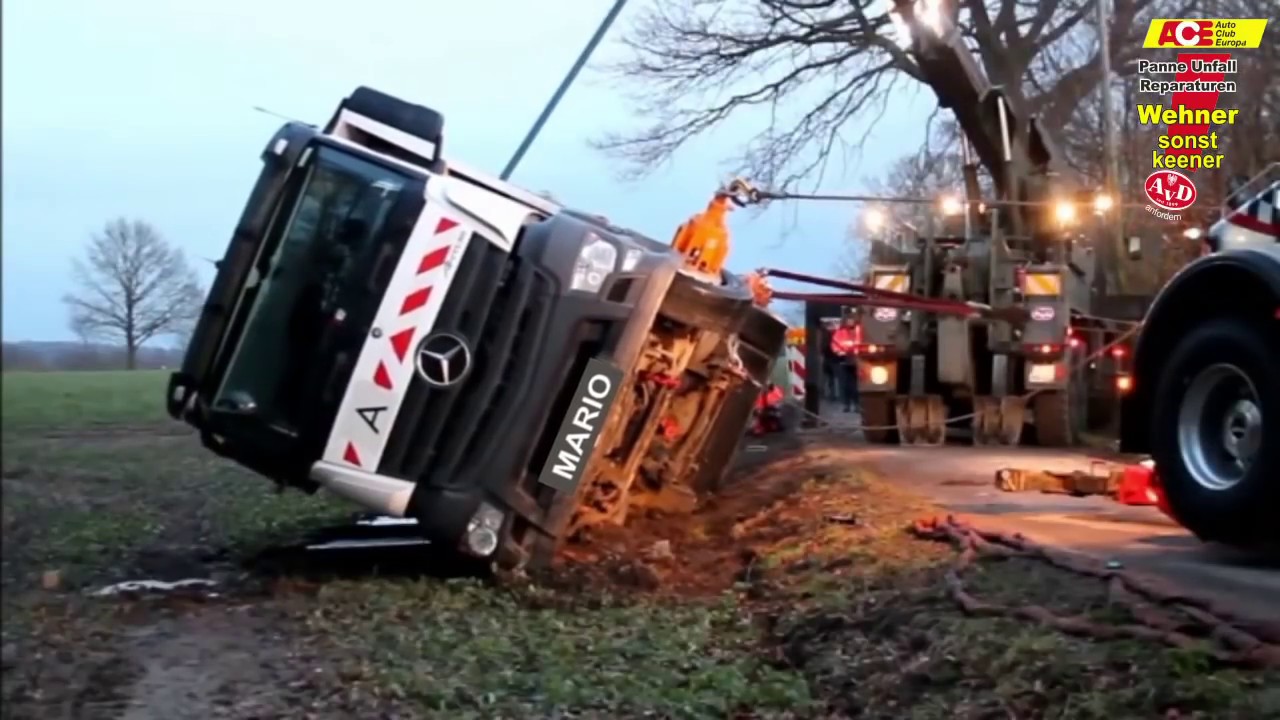 LKW Bergung - Müllwagen umgekippt - Mölln / Schwarzenbek Abschlepp- Bergungsdienst Mario Wehner  RZ