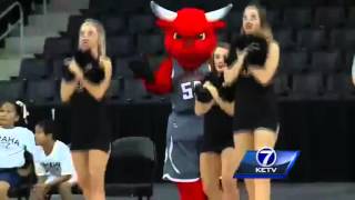 Highlights Uno Forces Ot On Pattersons Free Throw, Wins 95-89