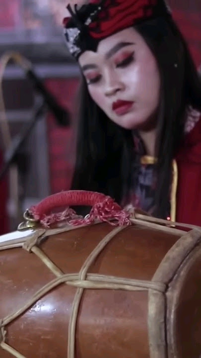 Download lagu keplakan kendang manteb#pengendangcantik #campursari #tayubterbaru #tayub #sragenan