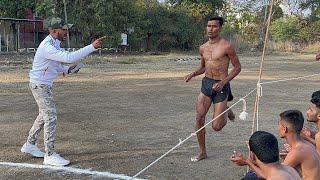 Indian Army 1600 Meter Running Practice 4:30 मिनट जलने वाले इस Video को न 😡 देखे!