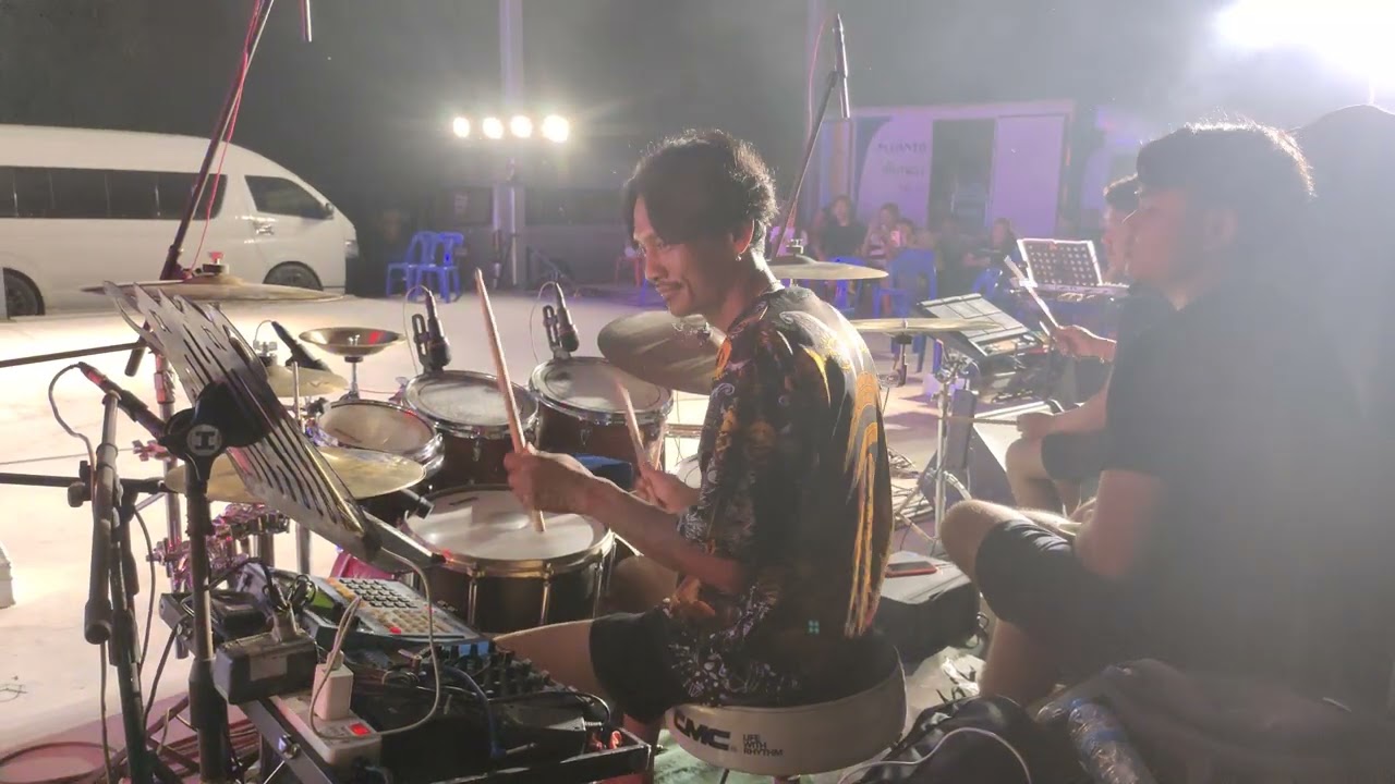 ตีกลองชุด เอิ้นหาน้องเขียว [ By อ.บอย สโนว์แบนด์] ต้นฉบับ สลัก ศิลาทอง 