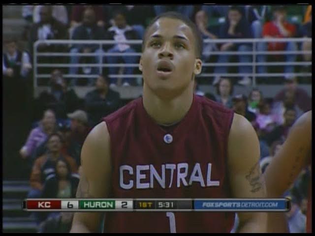 Meet Mr. Basketball finalist Isaiah Livers of Kalamazoo Central 