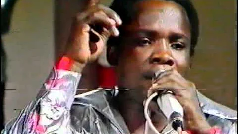 Hommage a Ndombe Opetum - Angela