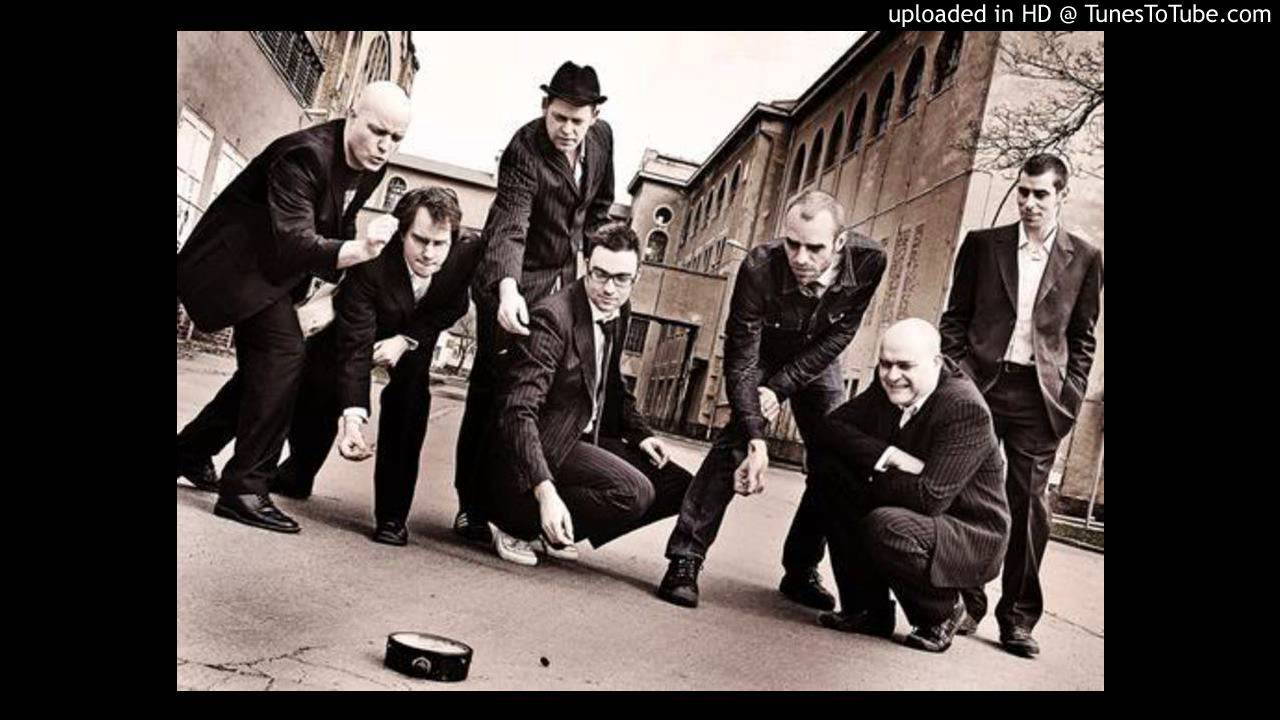 Yellow Umbrella 10 It's So Easy YouTube