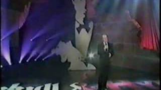 Anthony Warlow singing "This Is The Moment" live on TV chords