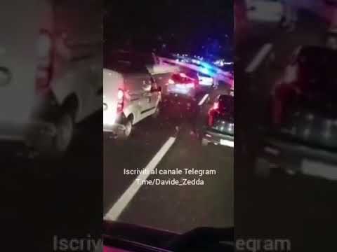 A1 Milano - Bologna. L'intervento della Polizia Stradale nella tarda serata di ieri