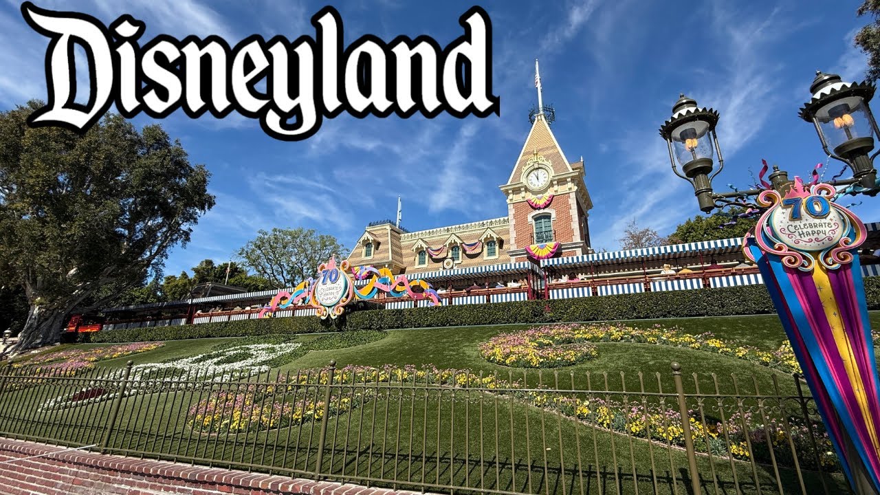 Disneyland Vlogging! Beautiful Day For Some Rides With The Agua King