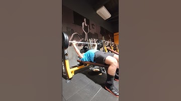 Week 3 : Comp bench 6x90kg RPE 7,5 set 3/3