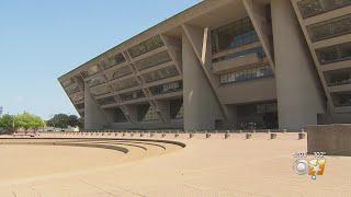 Dallas Mayor Pushing To Cut Hundreds Of Employees' Salaries To Save Taxpayer Money