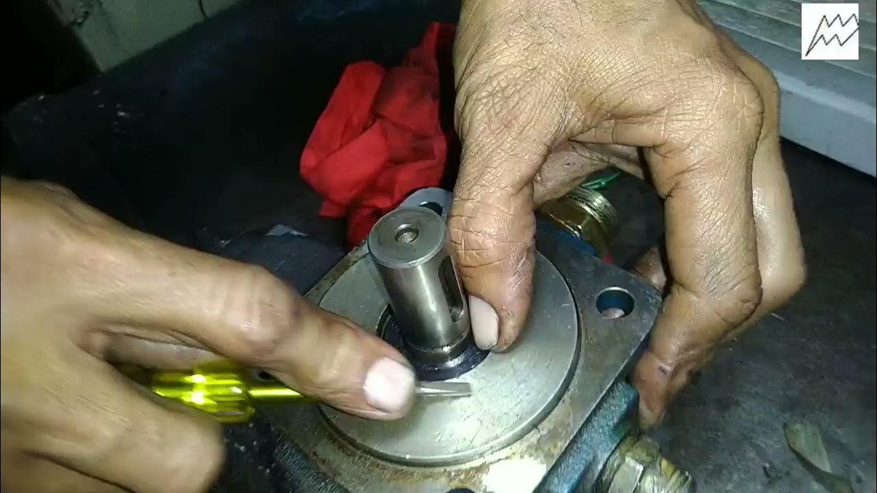 hydraulic pump maintenance how to change hydraulic pump seal change